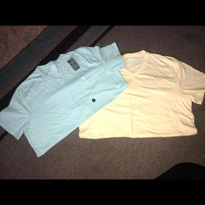 2 Abercrombie & Fitch Men’s Size Large V-Necks